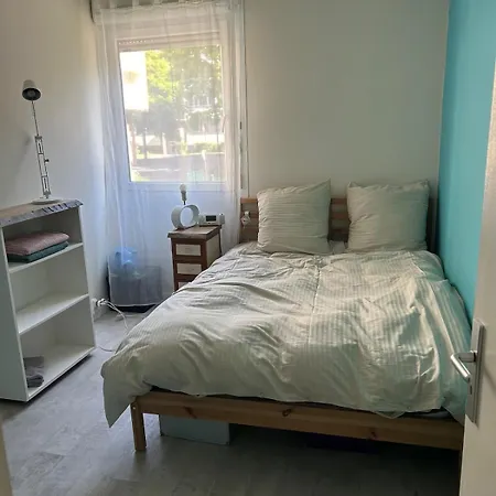 Appartement Close To Place Luton